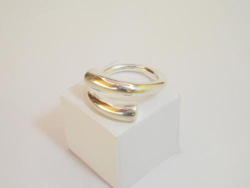 Anillo de plata